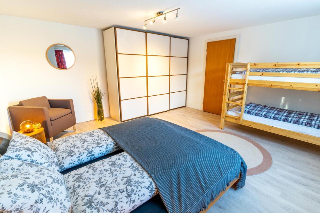 Charmantes Apartment Mit Grossem Garten .Kids4Free. Flims Exterior photo